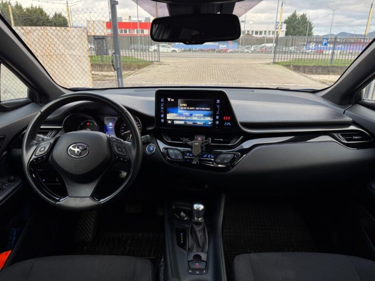 Toyota C-HR 1.8 Hybrid Style E-CVT