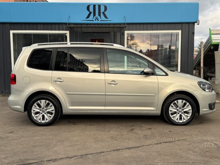 Volkswagen Touran 2.0 TDI Highline DSG